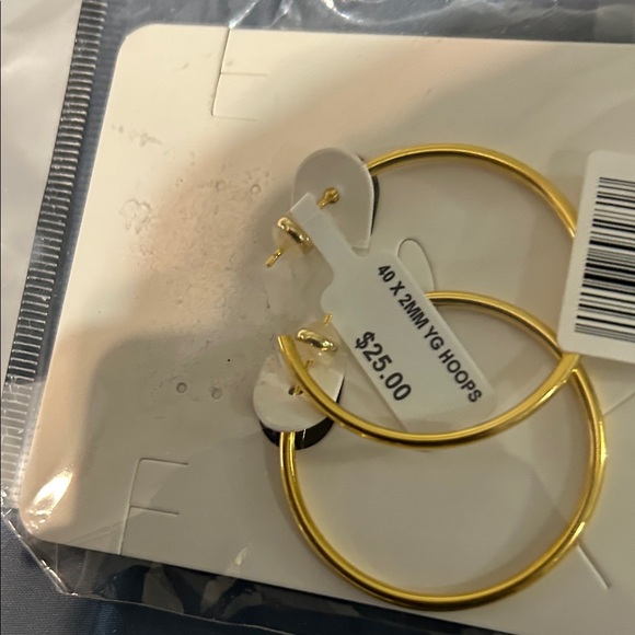 Elegant Gold and Black Hoop Earrings 10 total pierced earrings. New - Picture 4 of 10